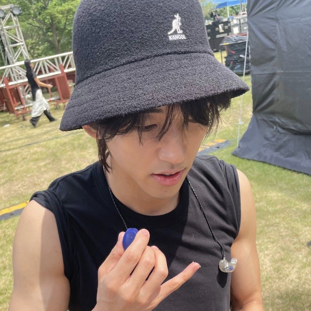 Recent activity shot of Lee Seungyoon