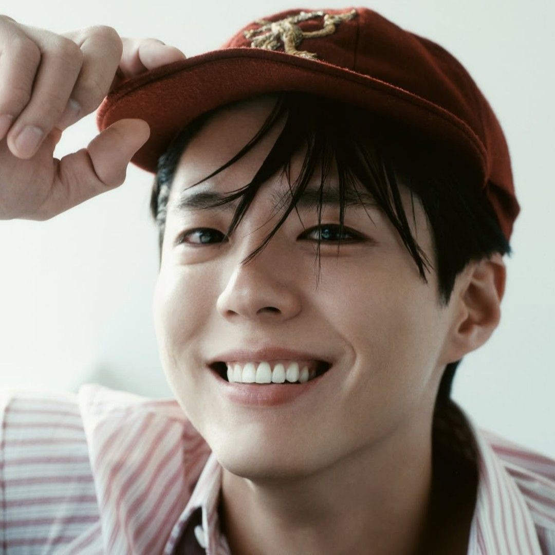 A moment captured by a fan of Park Bogum