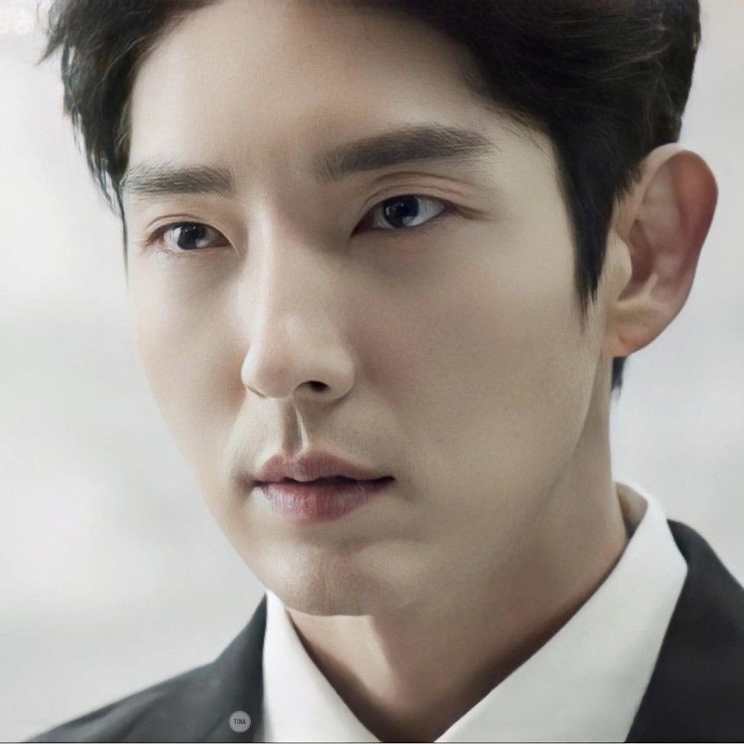 A moment captured by a fan of Lee Joongi