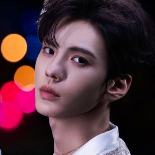 Recent activity shot of Bi Wenjun