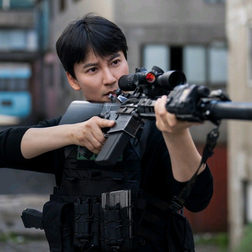 Recent activity shot of Kim Namgil