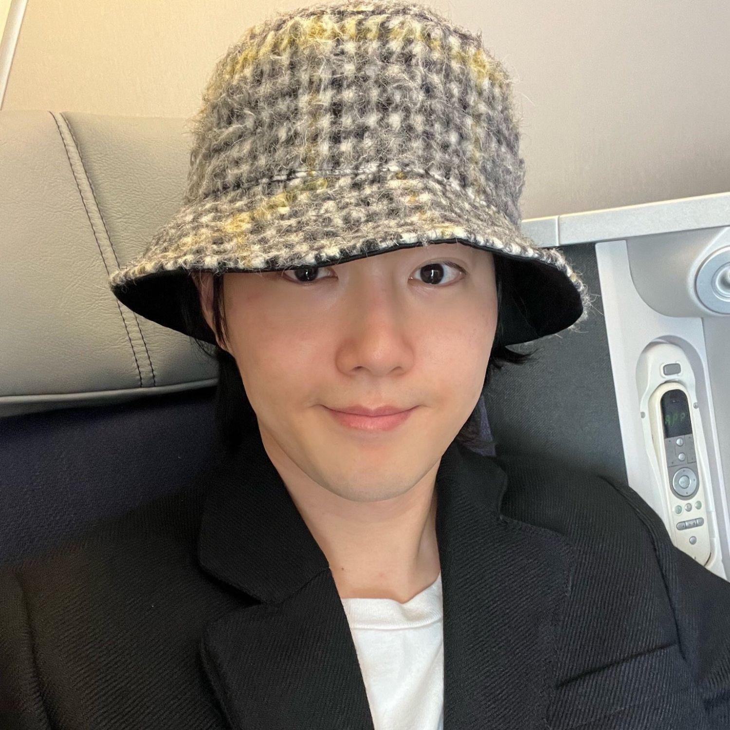 A moment captured by a fan of Suho
