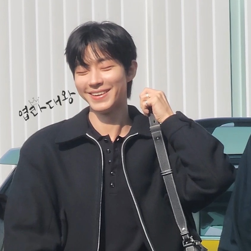 Latest photo of Hwang Inyoup