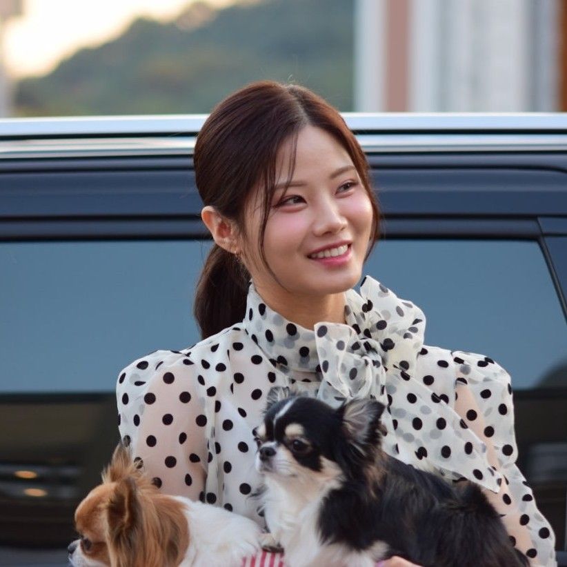 Recent activity shot of Bae Ahyeon