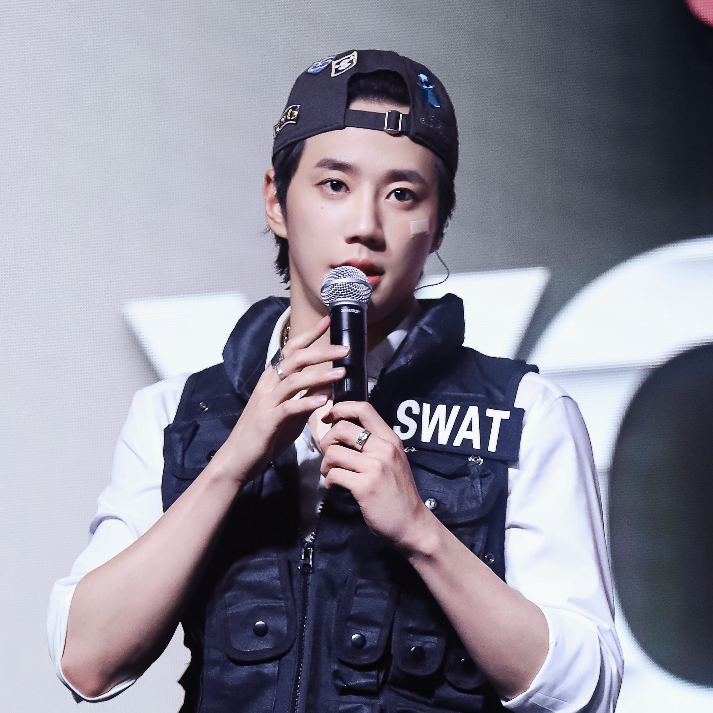 Recent activity shot of Lee Junyoung