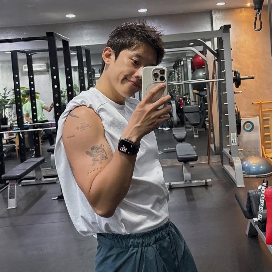 Behind-the-scenes cut of Kim Sungcheol