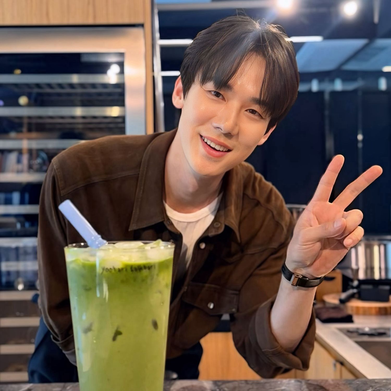 A moment captured by a fan of Yoo Yeonseok