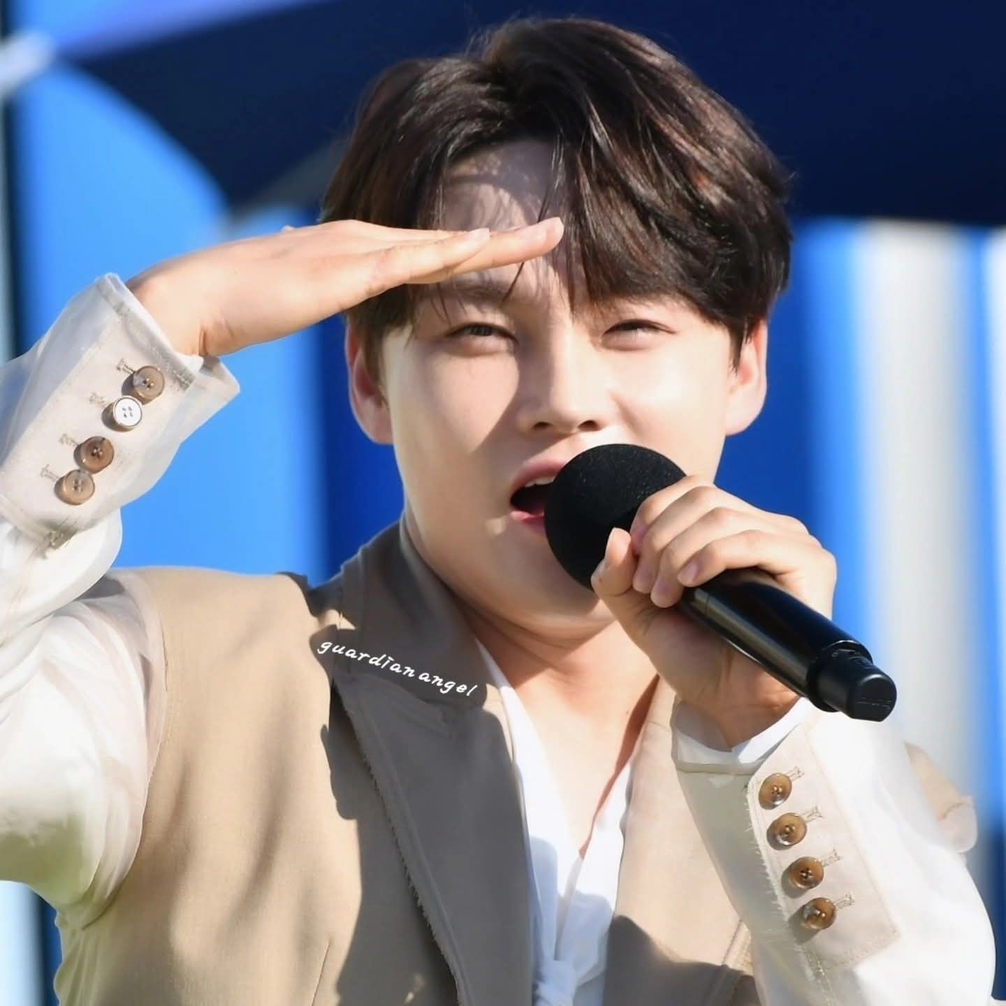 박서진의 비하인드 컷