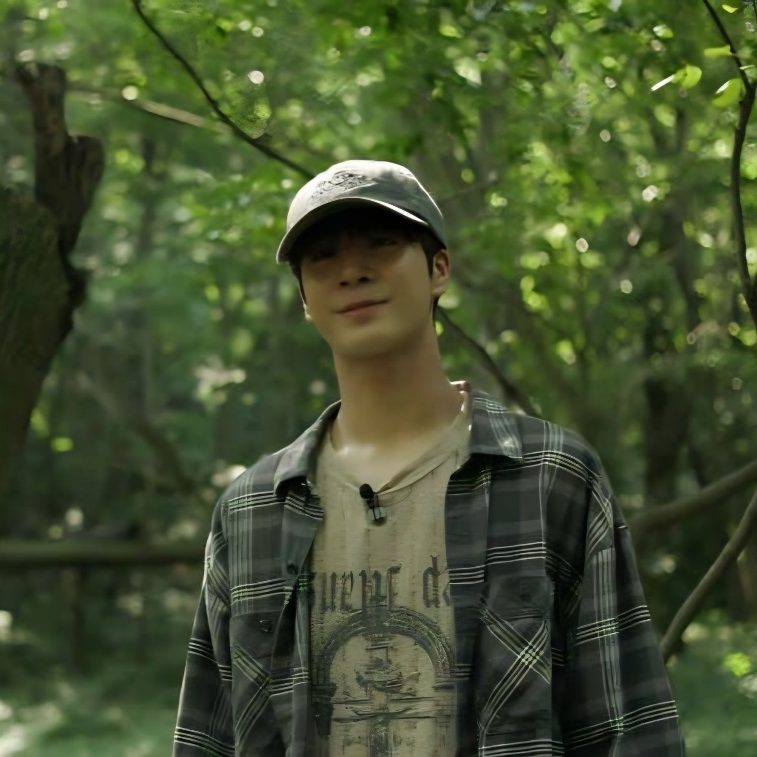 A moment captured by a fan of Jeong Dongwon