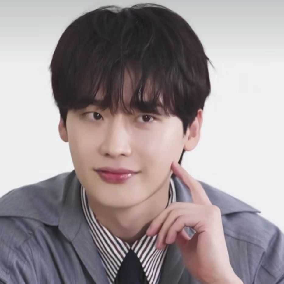 Behind-the-scenes cut of Lee Jongsuk