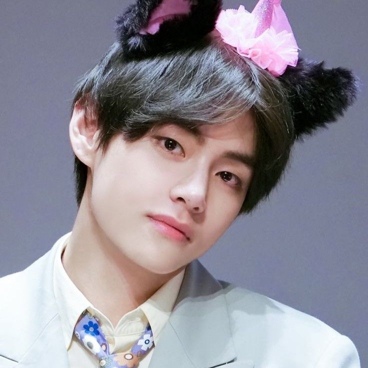 Latest photo of Kim Taehyung (V)