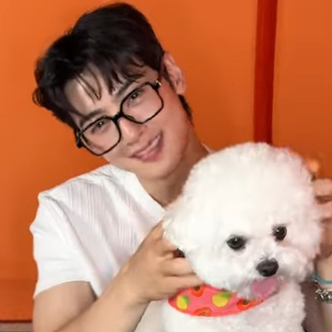 Latest photo of Cha Eunwoo