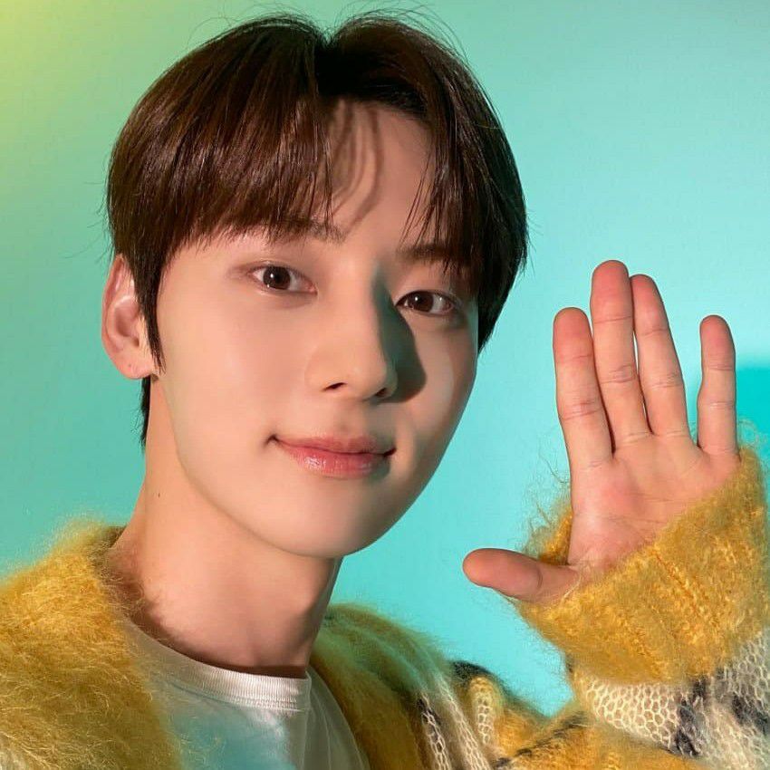 Latest photo of Hwang Minhyun