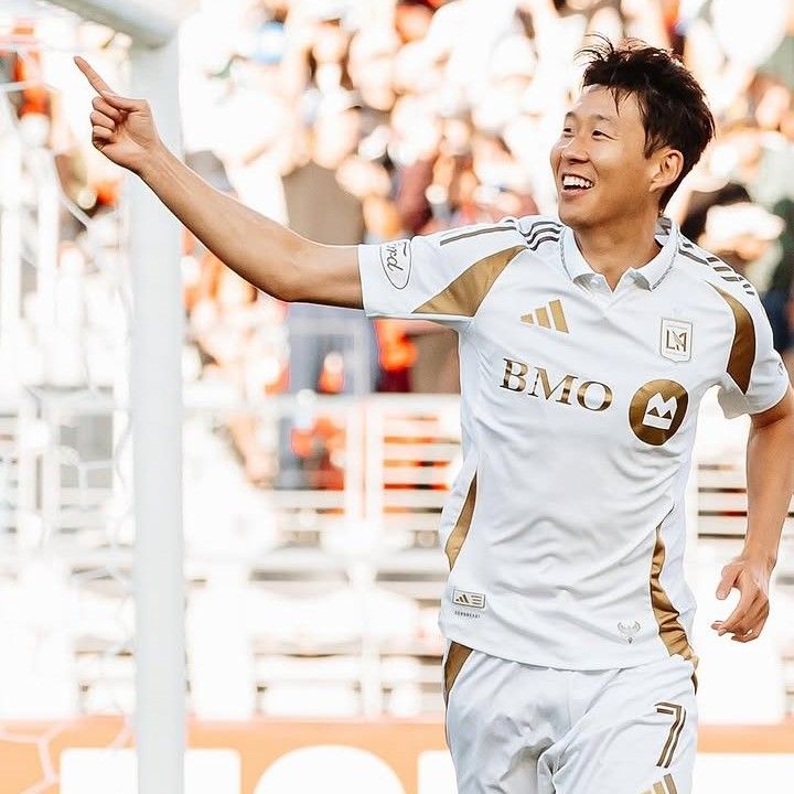 A moment captured by a fan of Son Heungmin