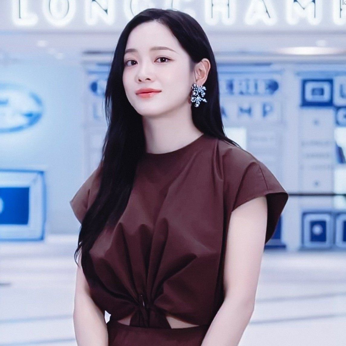 Latest photo of Kim Sejeong