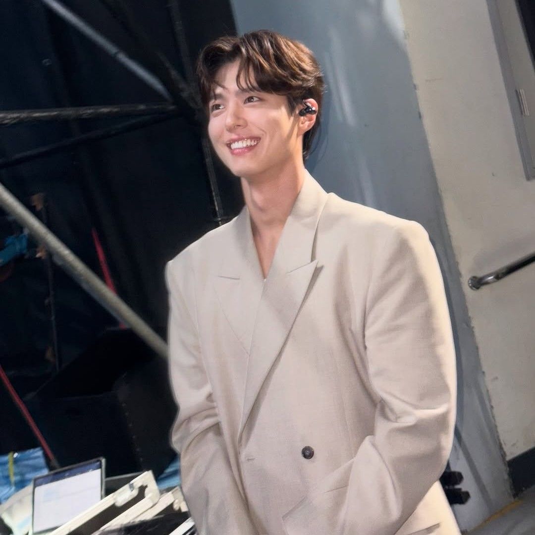 Latest photo of Park Bogum