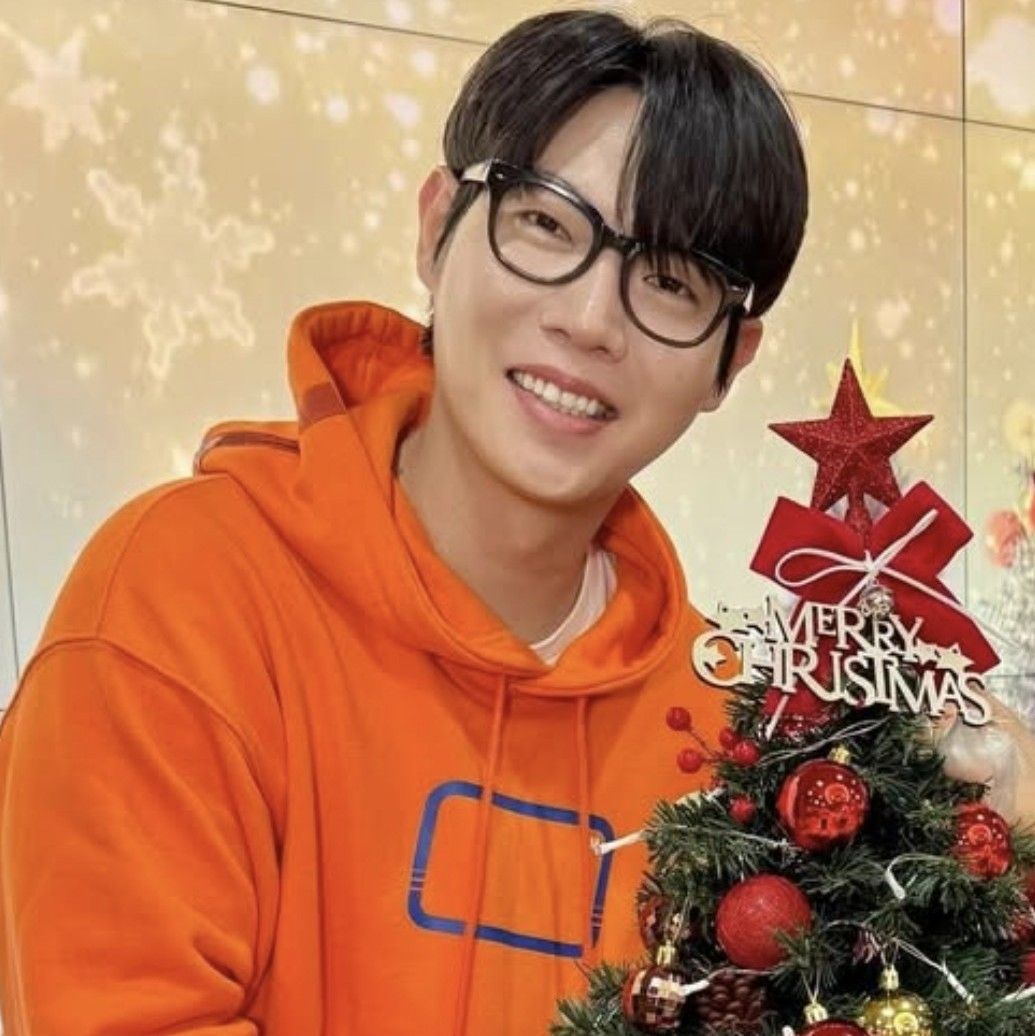 A moment captured by a fan of Son Taejin