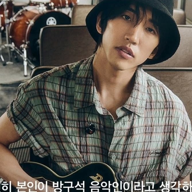 A moment captured by a fan of Lee Seungyoon