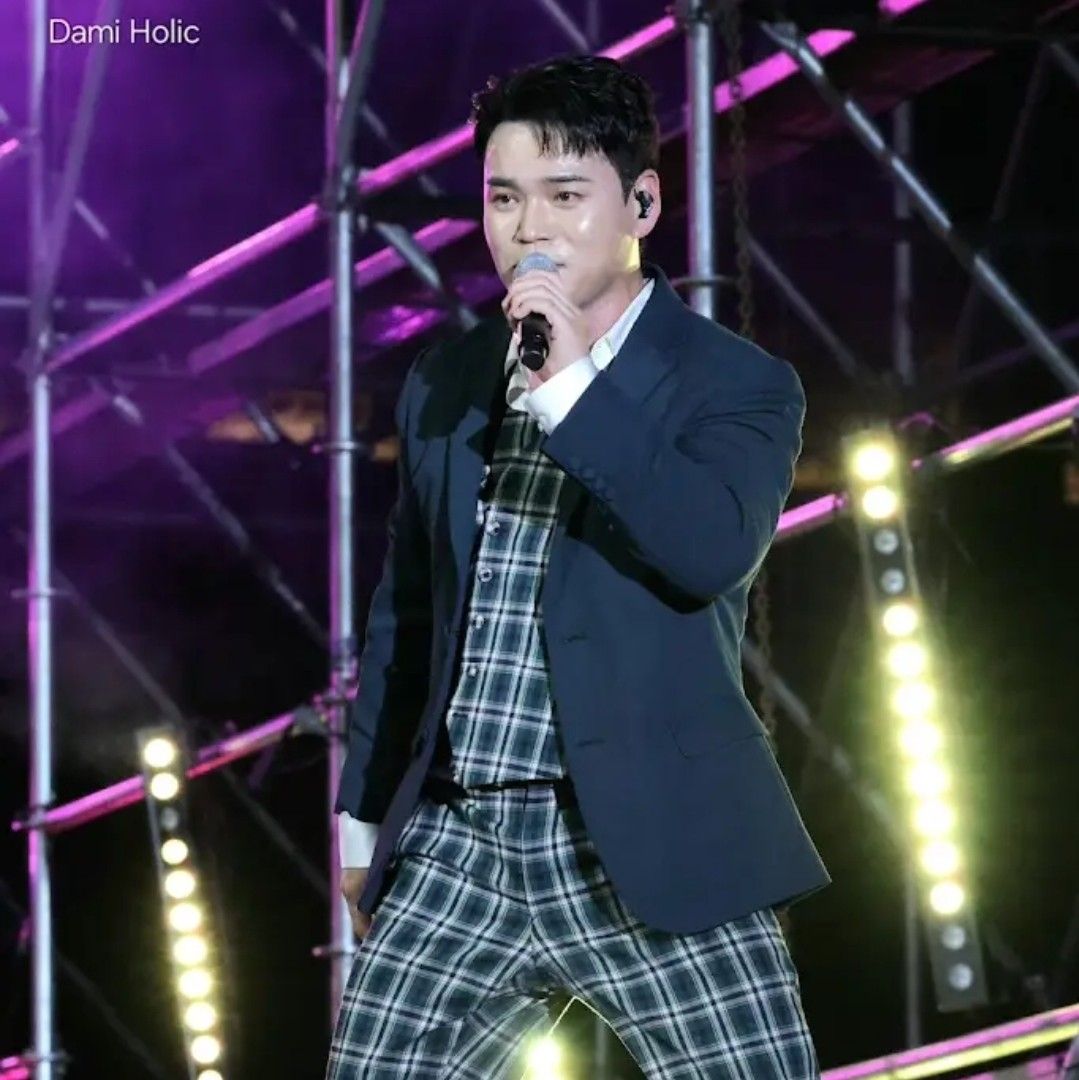Latest photo of Lee Jung