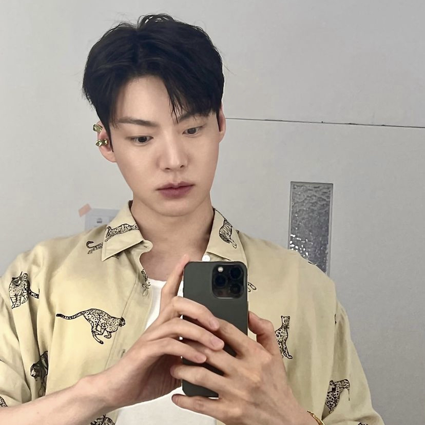 Momen yang diabadikan oleh penggemar Ahn Jaehyun
