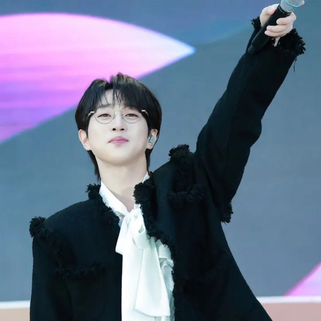 Recent activity shot of An Sunghoon