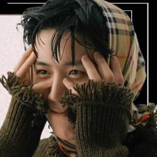 Behind-the-scenes cut of Kim Seonho