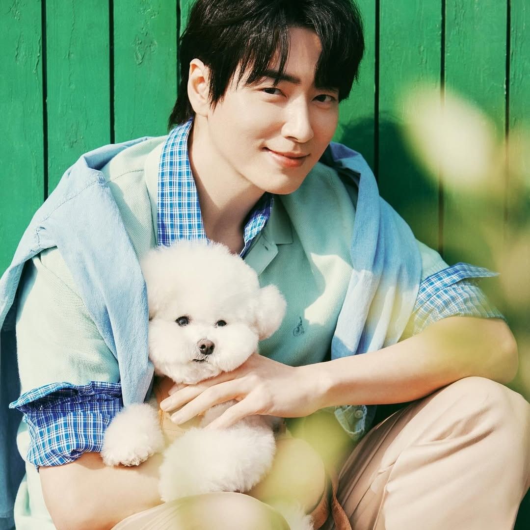 A moment captured by a fan of Lee Joonhyuk