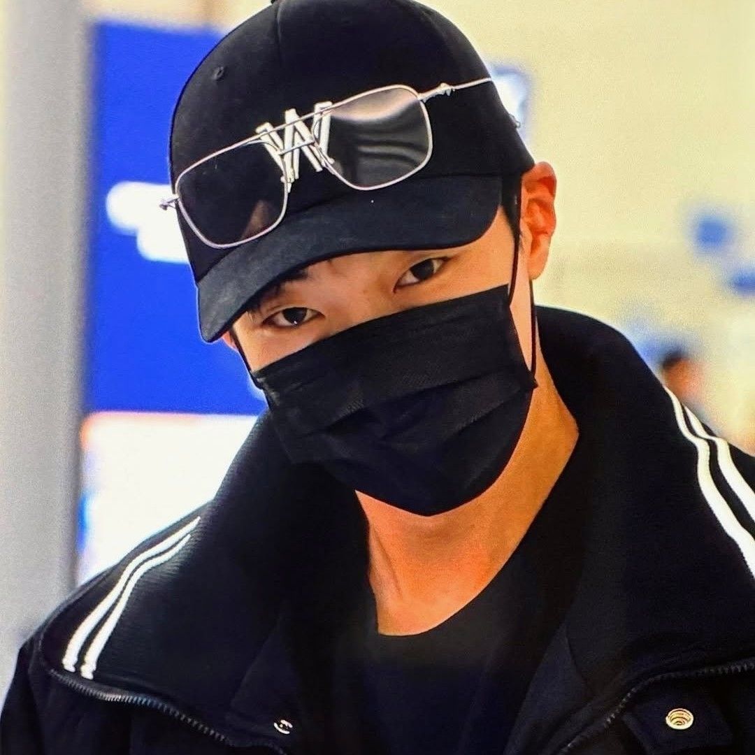 Behind-the-scenes cut of Woo Dohwan