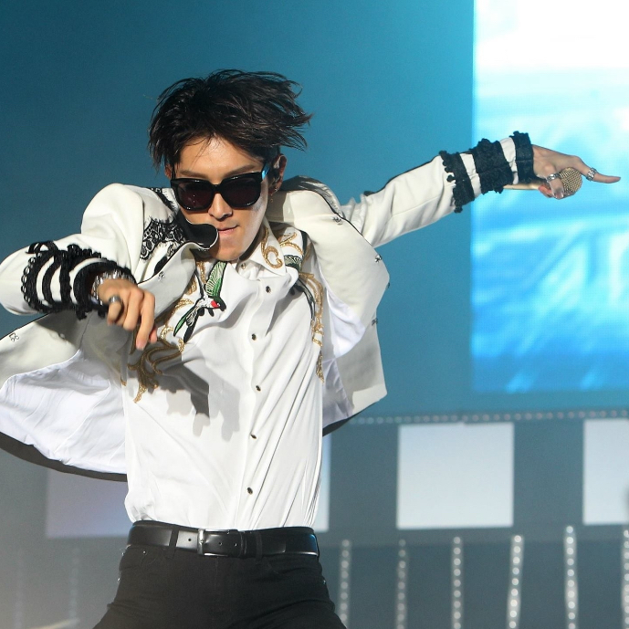 Behind-the-scenes cut of Lee Joongi