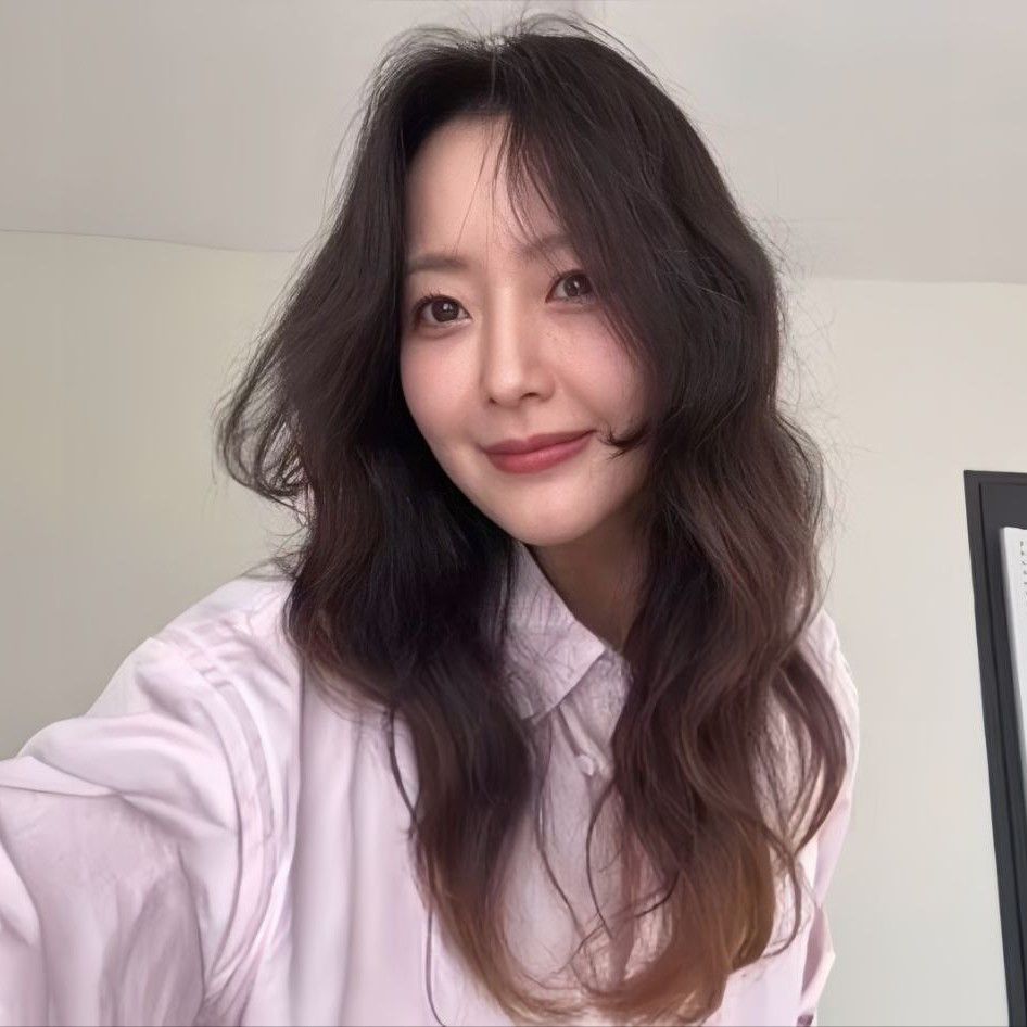 Recent activity shot of Kim Heesun