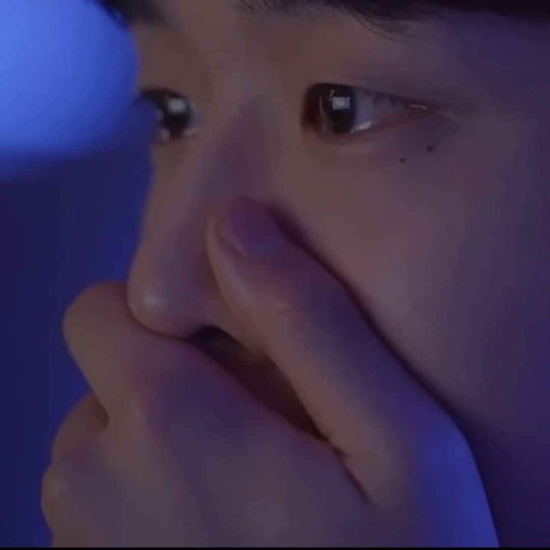Behind-the-scenes cut of Kim Yoonwoo