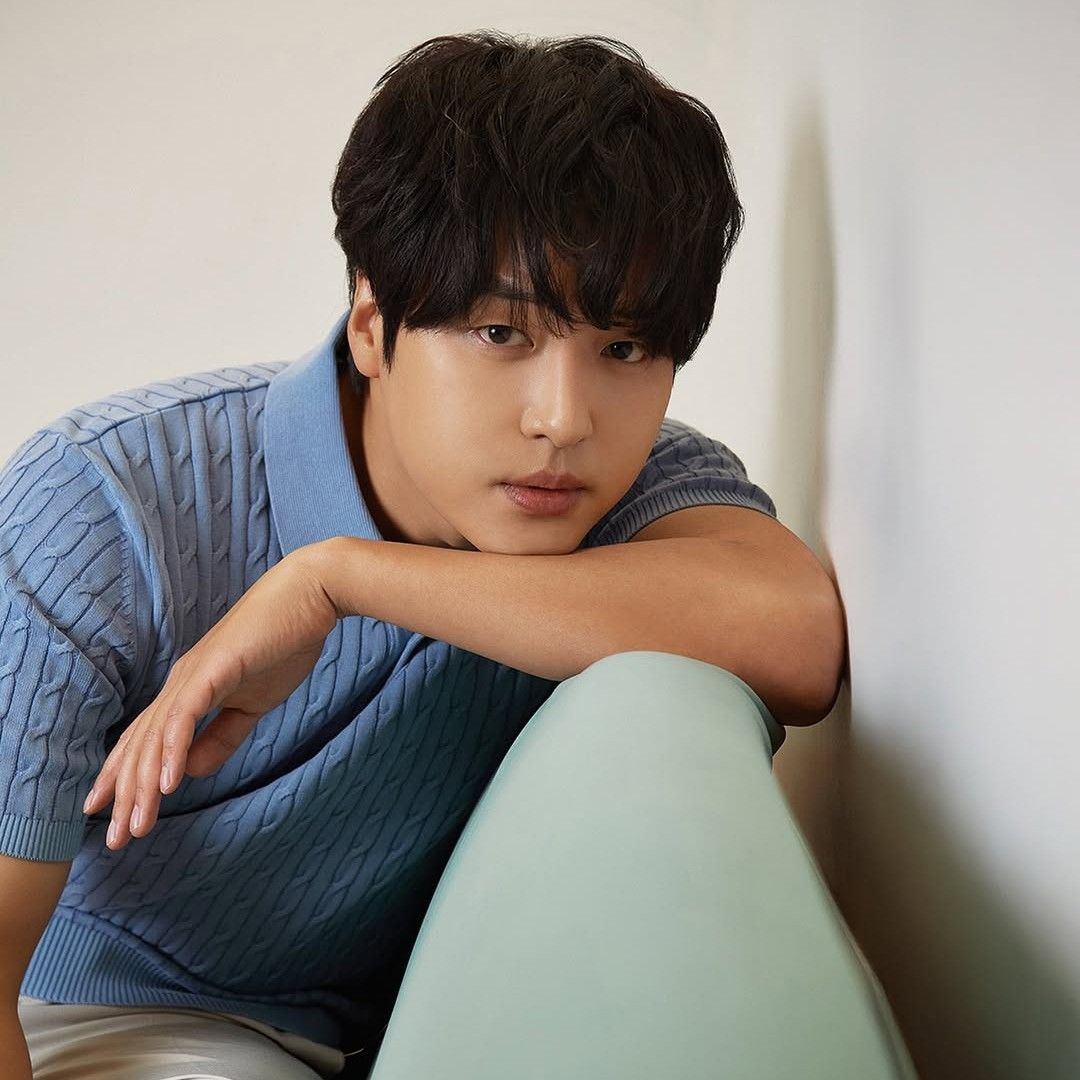 Recent activity shot of Yang Sejong
