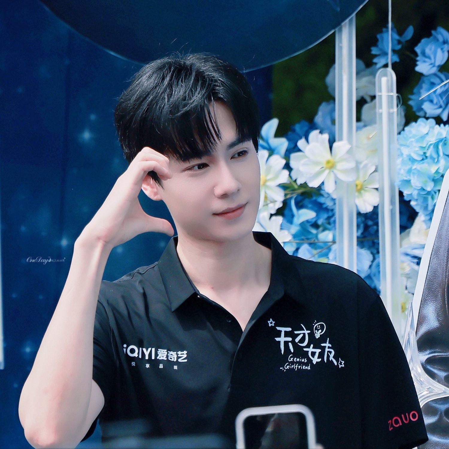 Behind-the-scenes cut of Hu Yitian