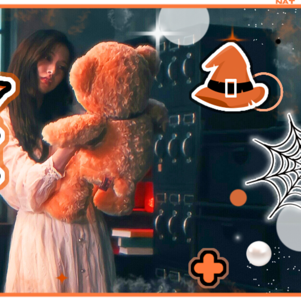 Behind-the-scenes cut of Arin