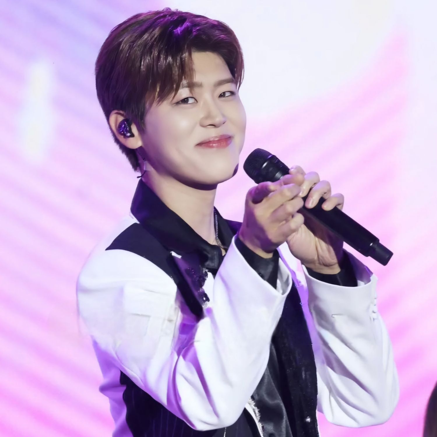 Recent activity shot of Park Jihyeon