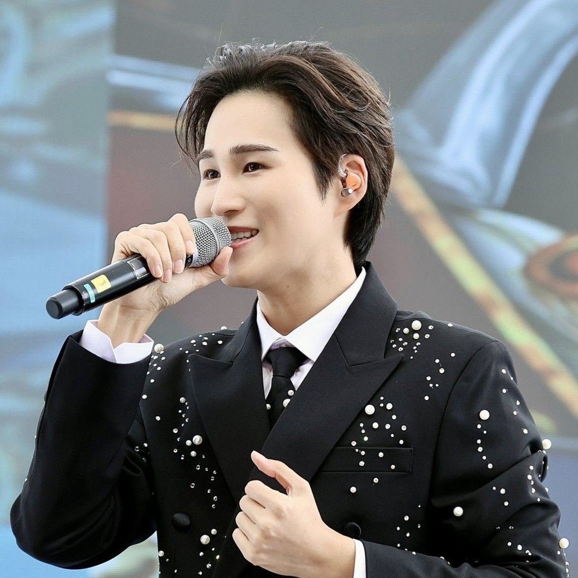 김희재의 비하인드 컷