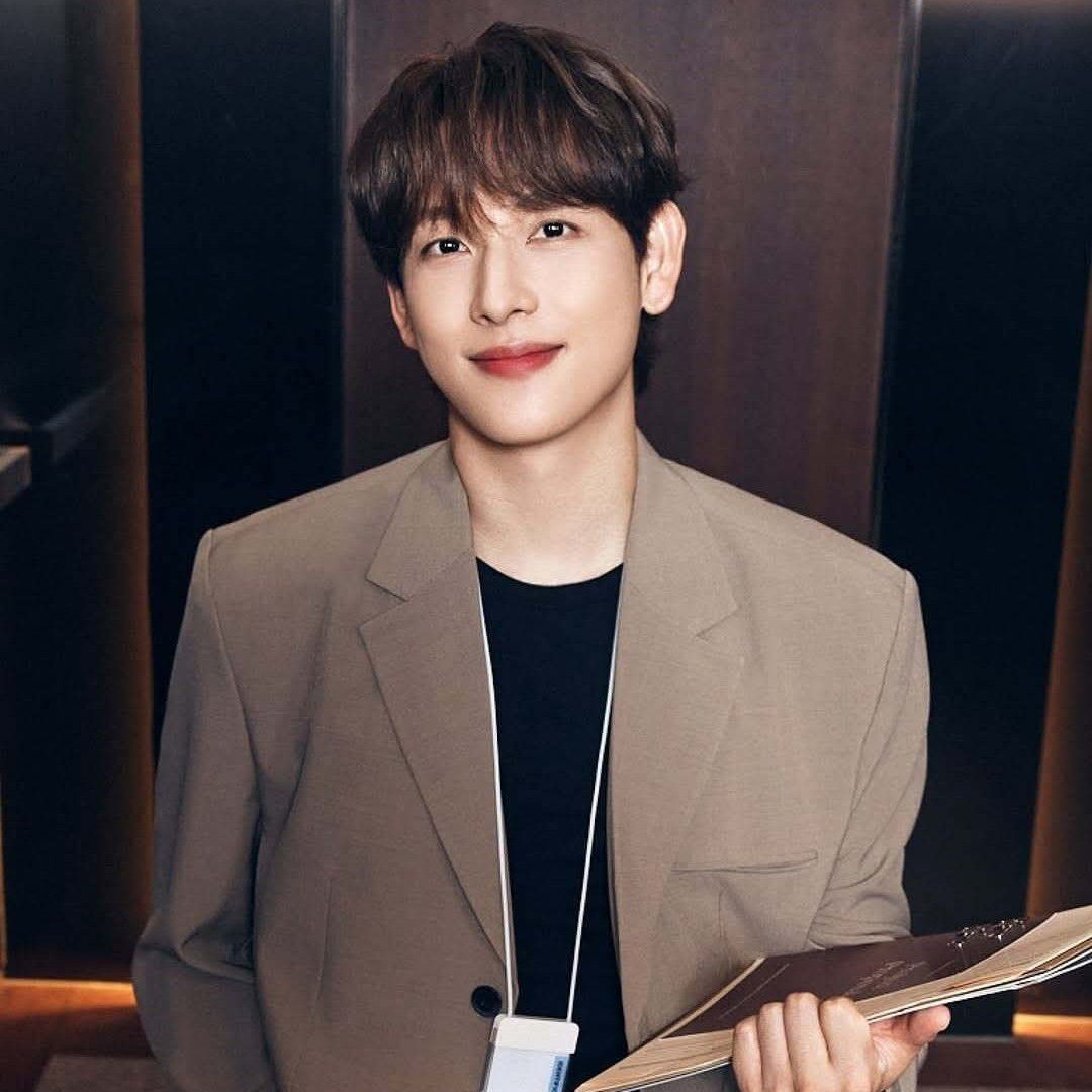 A moment captured by a fan of Yim Siwan