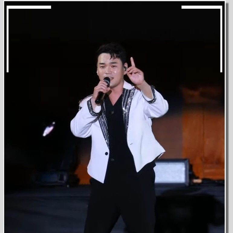 Behind-the-scenes cut of Lee Jung