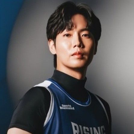 Latest photo of Son Taejin