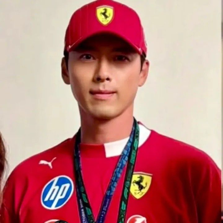Momen yang diabadikan oleh penggemar Hyun Bin