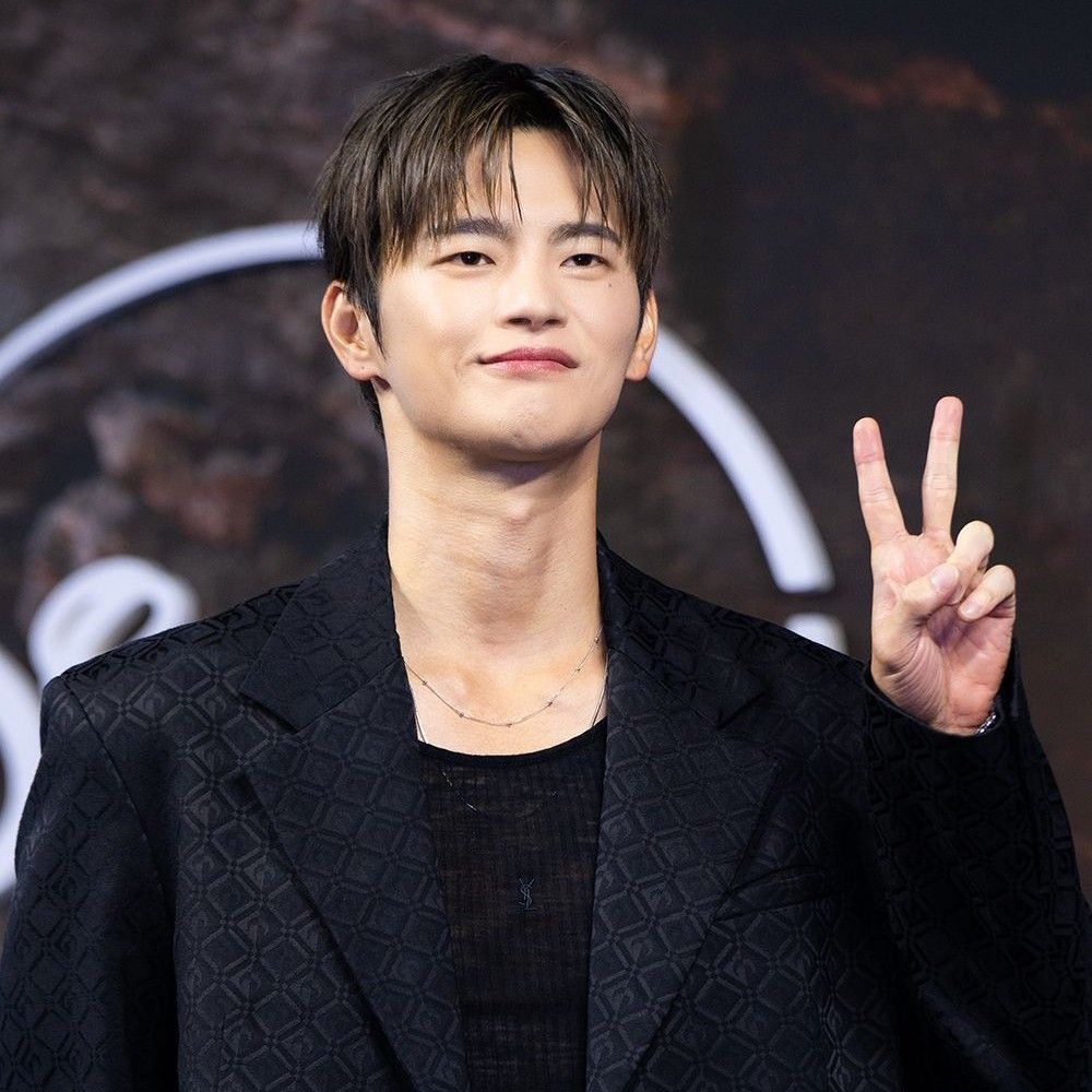Latest photo of Seo Inguk