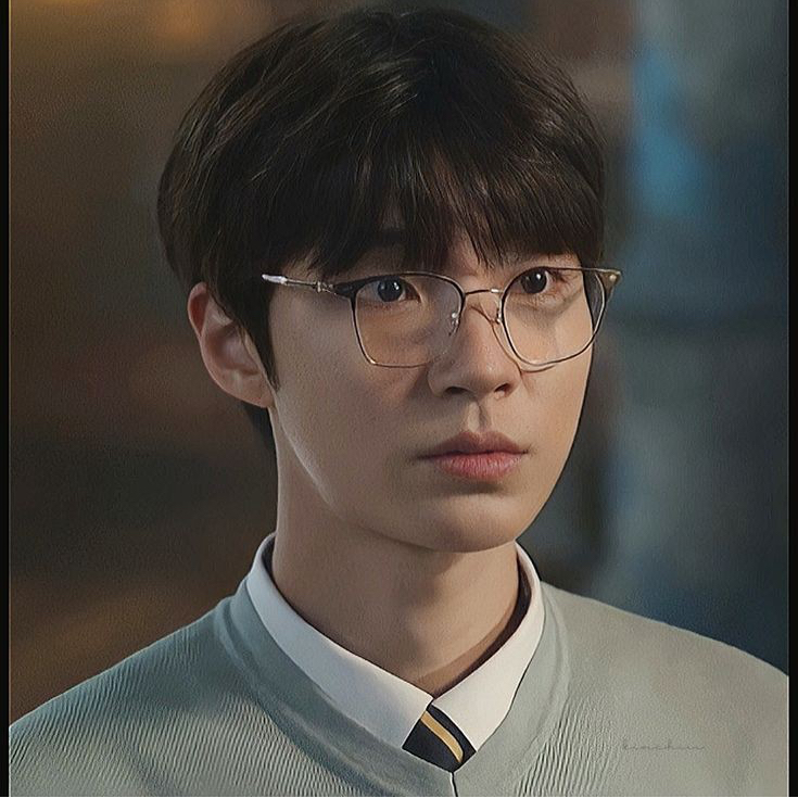 Recent activity shot of Hwang Inyoup