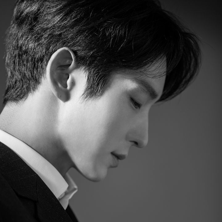 이준기 최근 활동샷