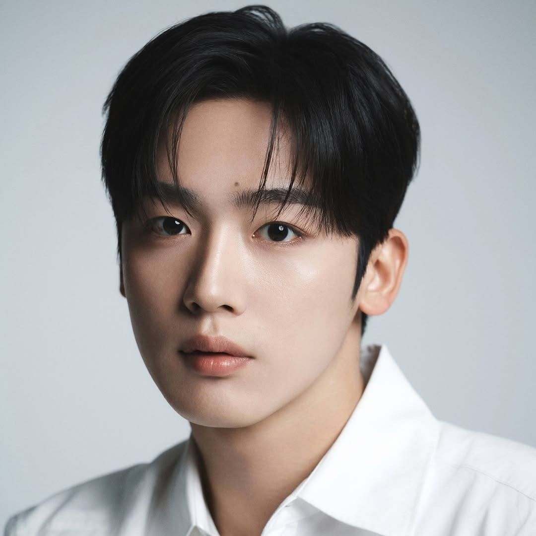 Behind-the-scenes cut of Kim Yohan