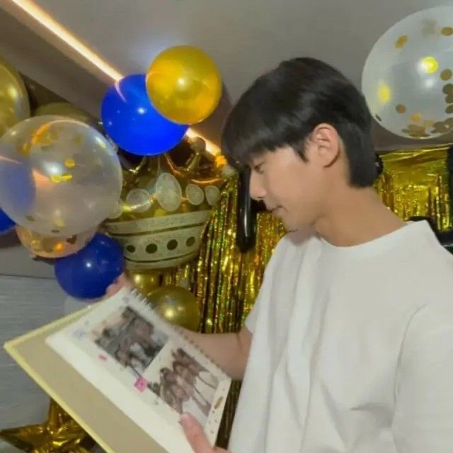 Recent activity shot of Park Seojoon