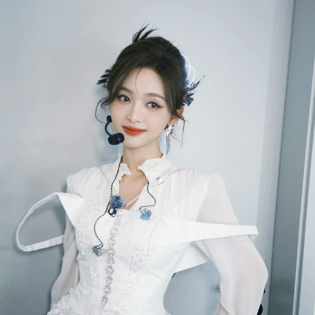A moment captured by a fan of Wu Xuanyi