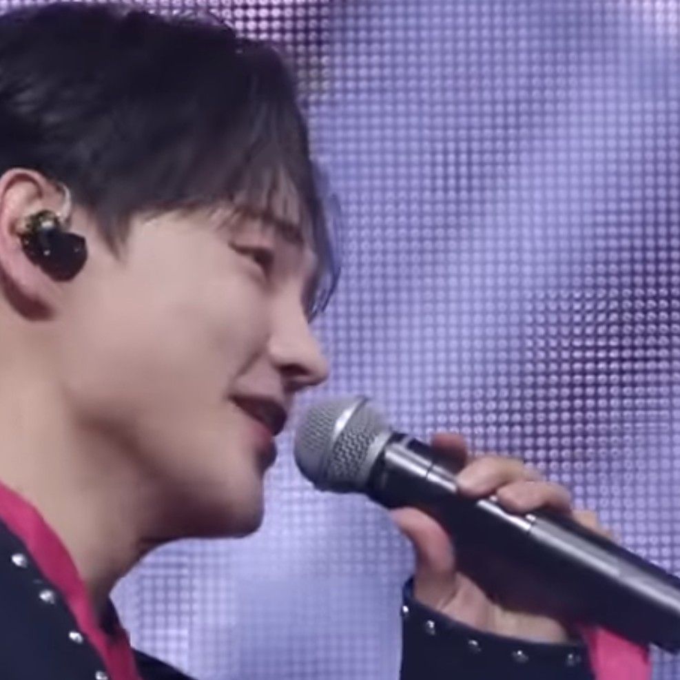 박서진 최근 활동샷