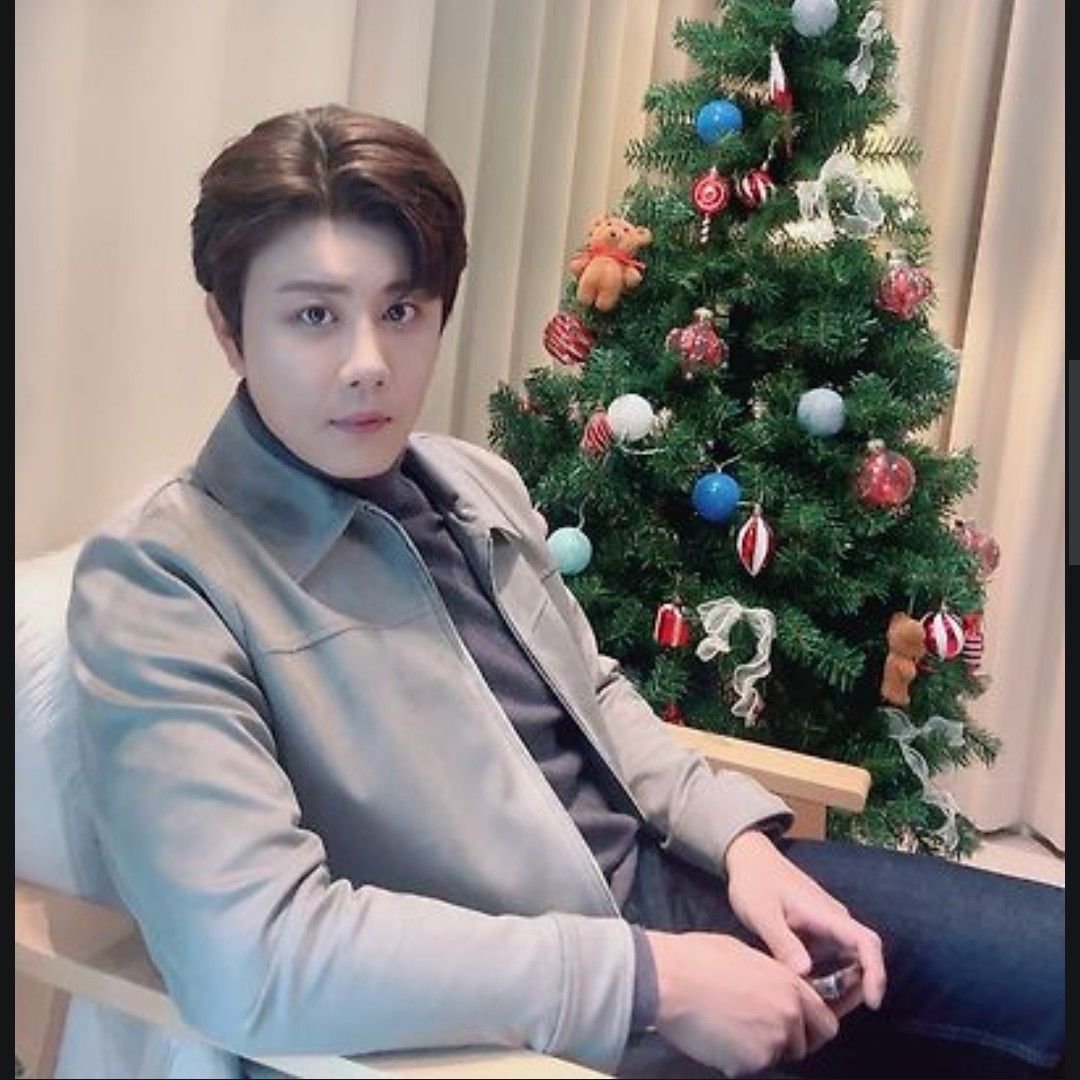 Behind-the-scenes cut of Jin Haesung