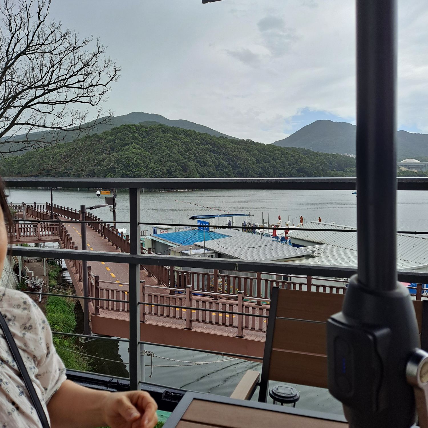 A moment captured by a fan of Jinuk