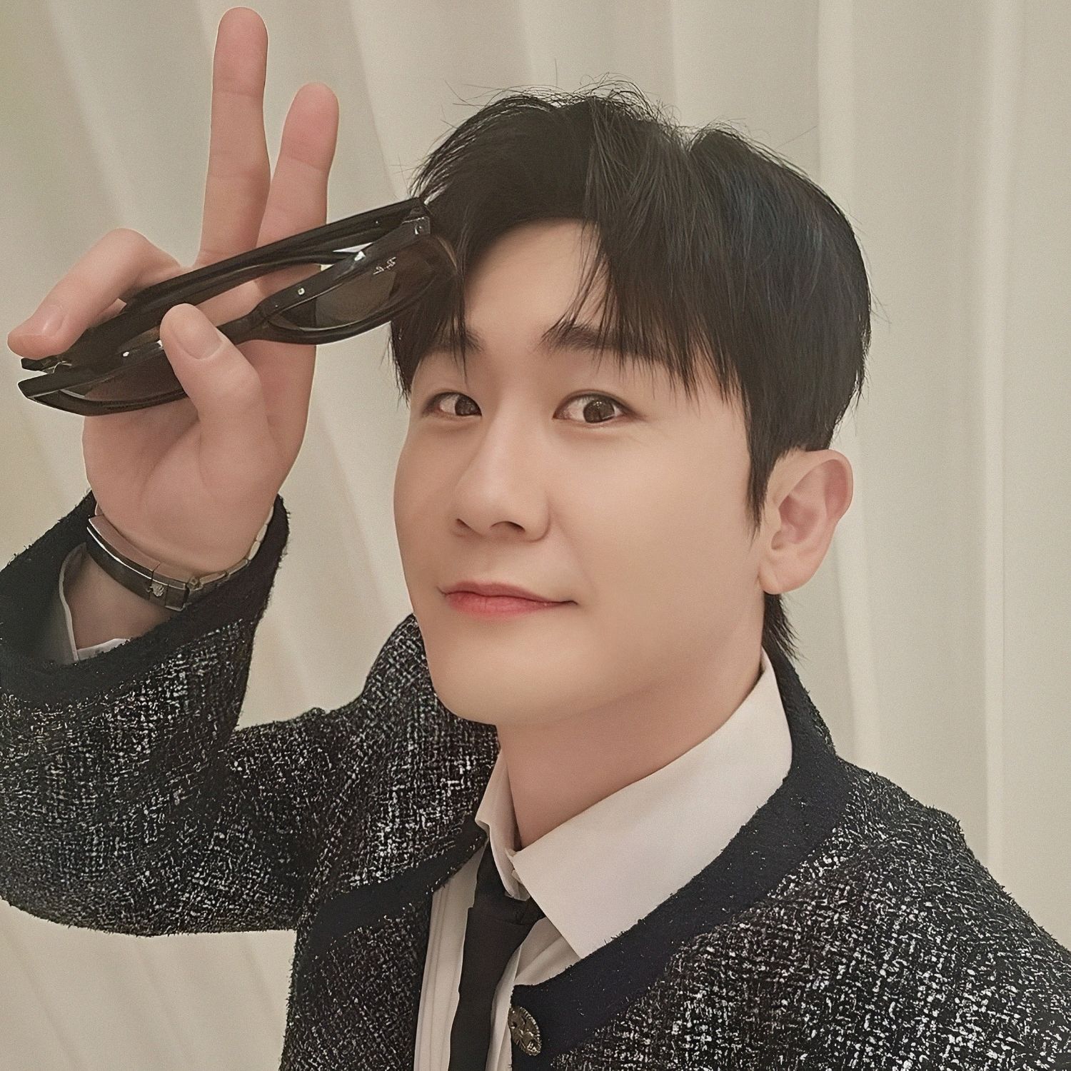 Foto terbaru dari Young Tak